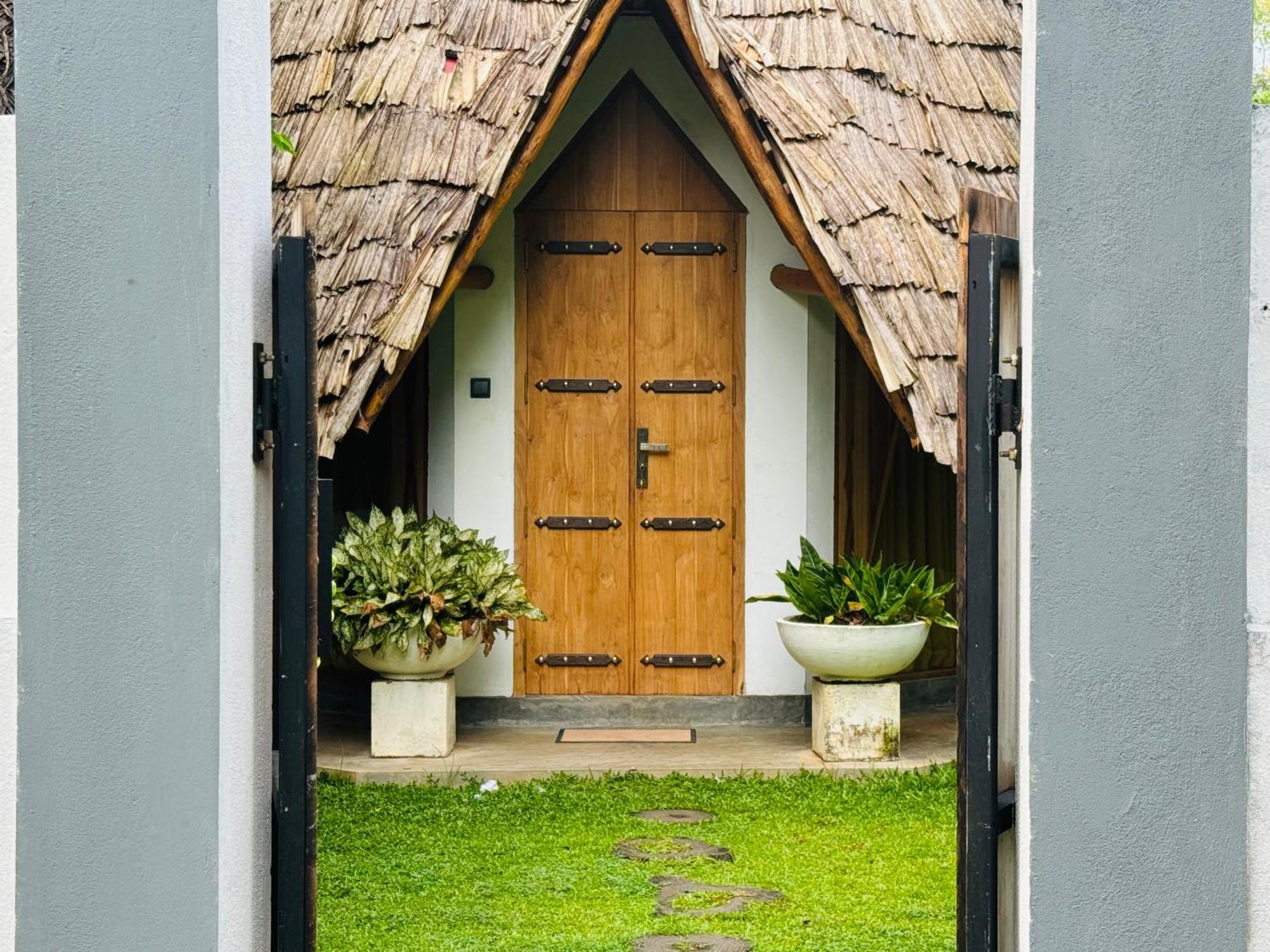 Turtle Wood Cabin Tangalle Exterior foto